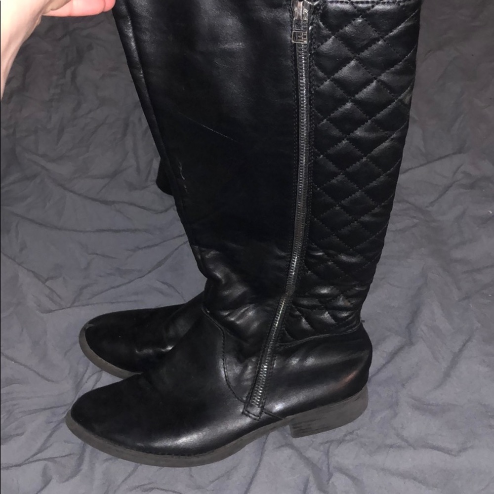Black boots